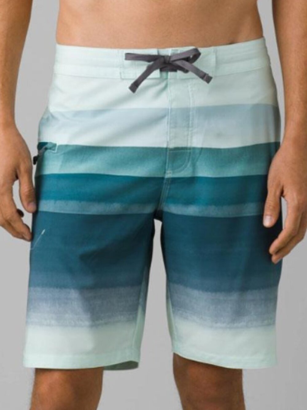 Prana Fenton Boardshorts Men's Size 33 in Aquamarine Striped Coastal Vacation